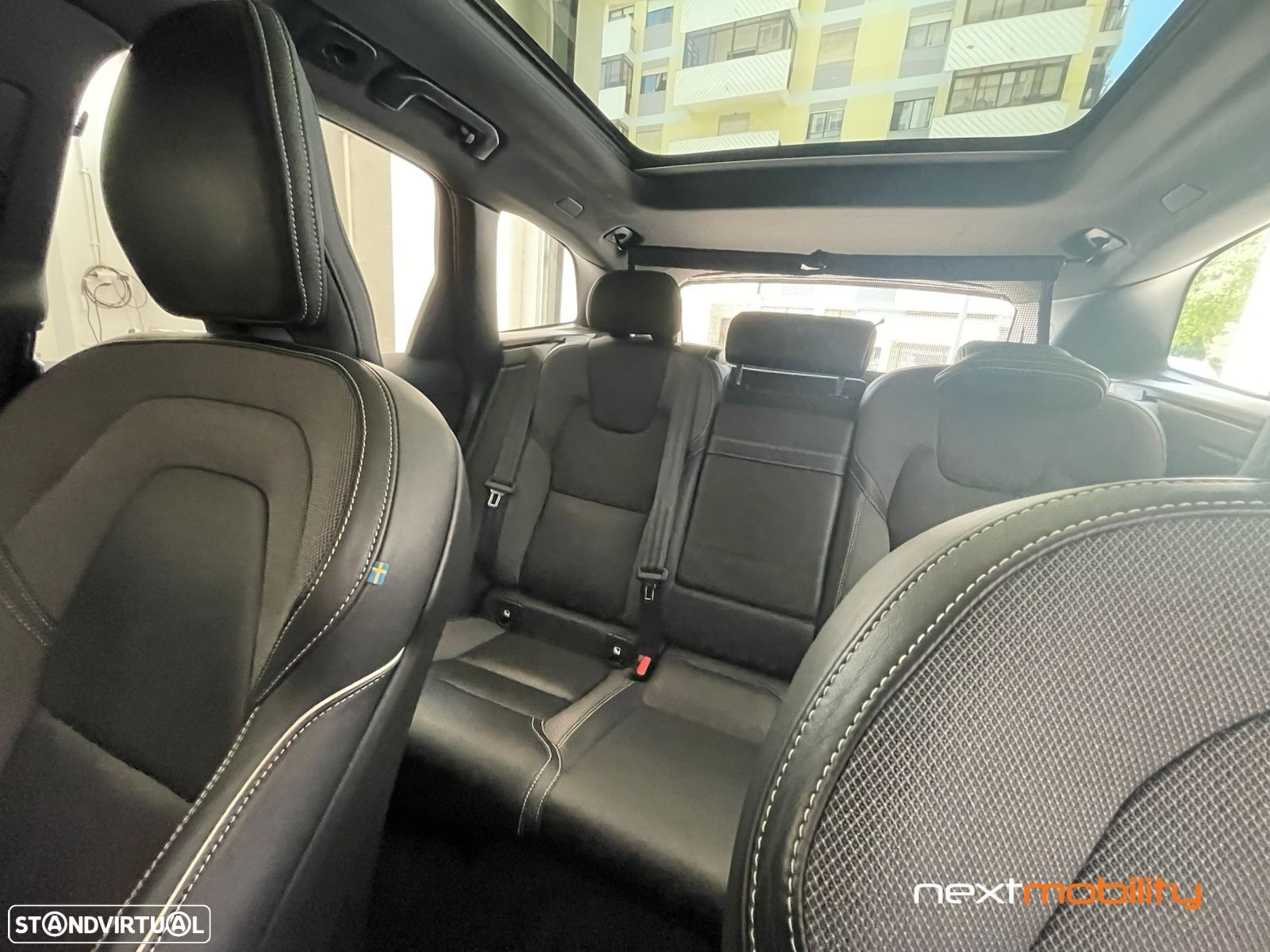 Volvo XC 60 2.0 T6 PHEV R-Design AWD - 16