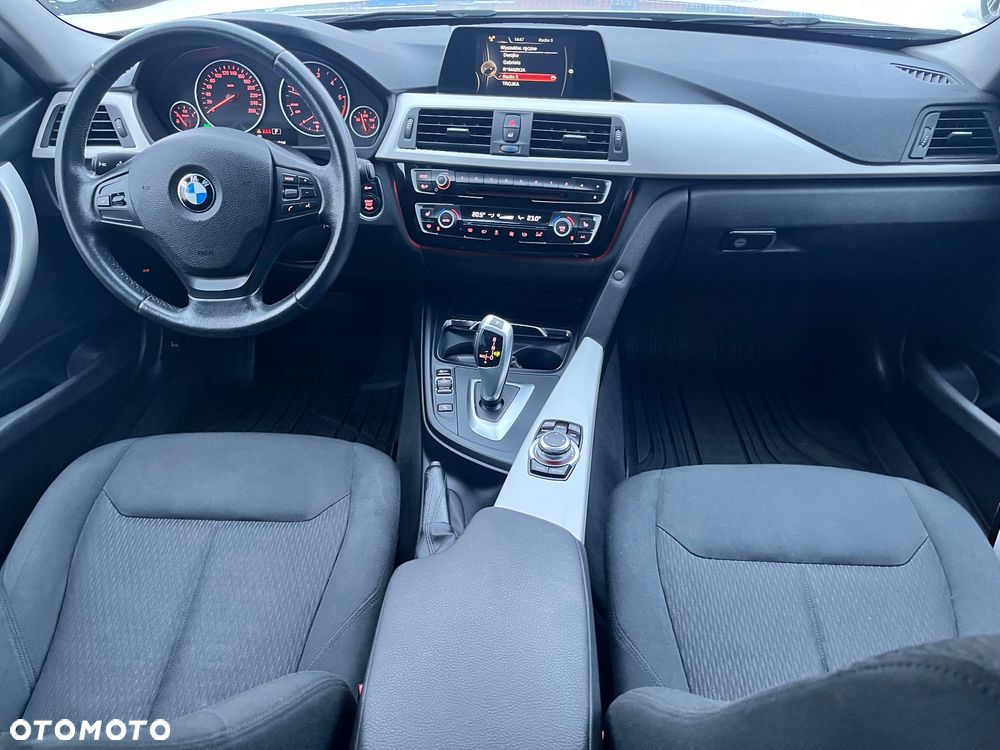 BMW Seria 3 318d - 17
