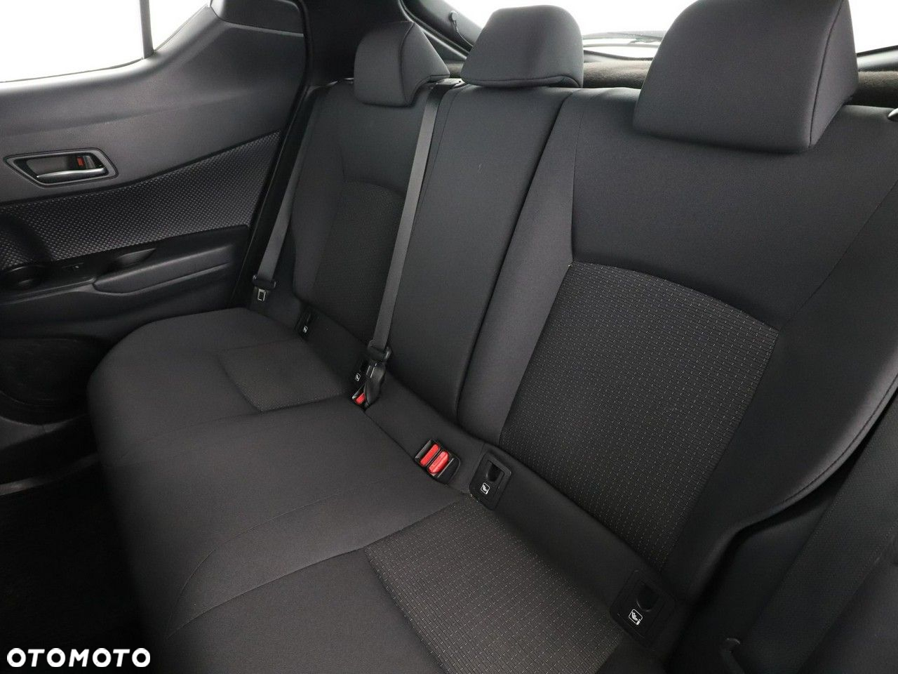 Toyota C-HR 1.8 Hybrid Dynamic - 17