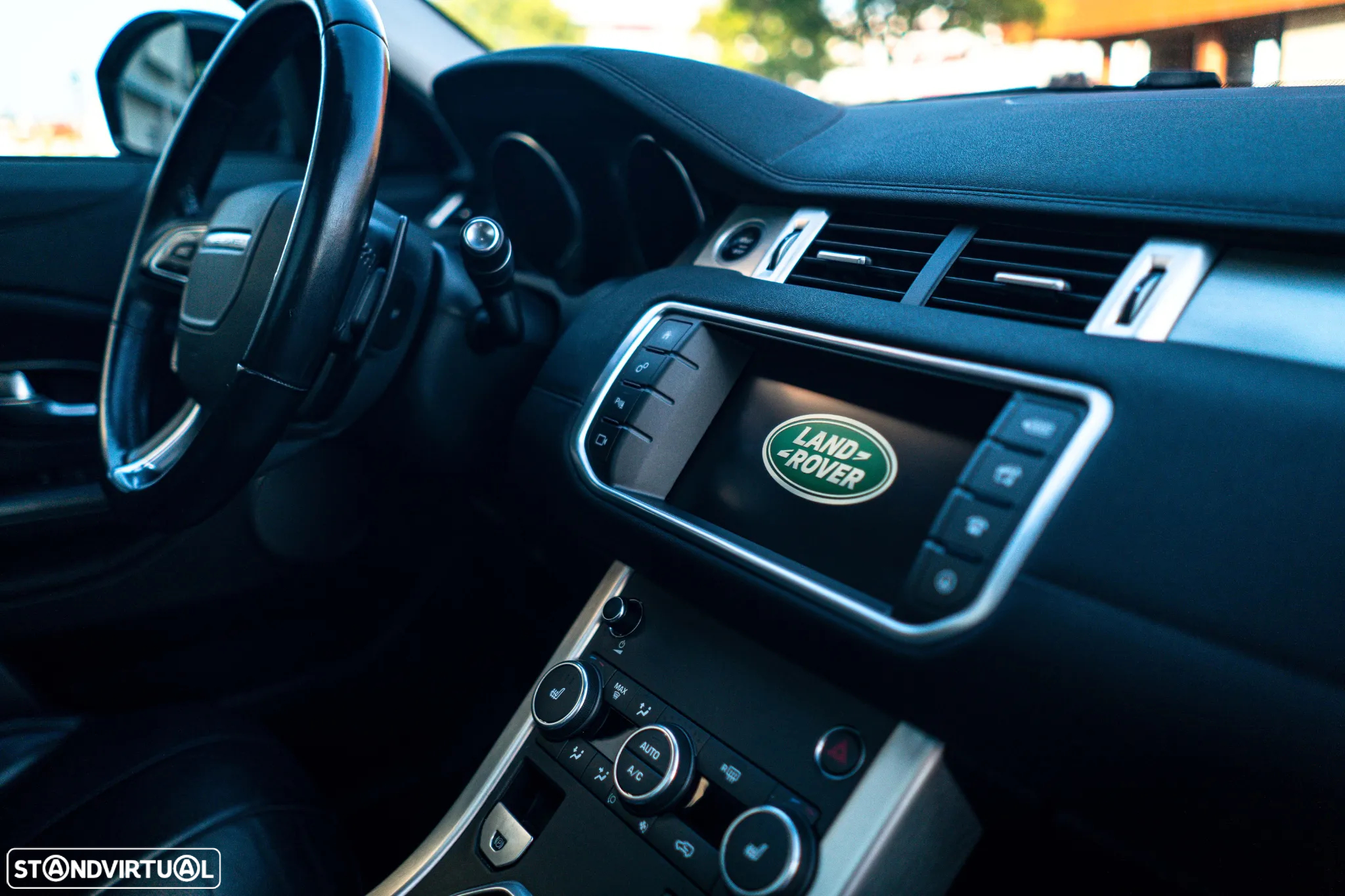 Land Rover Range Rover Evoque 2.0 TD4 SE Auto - 14