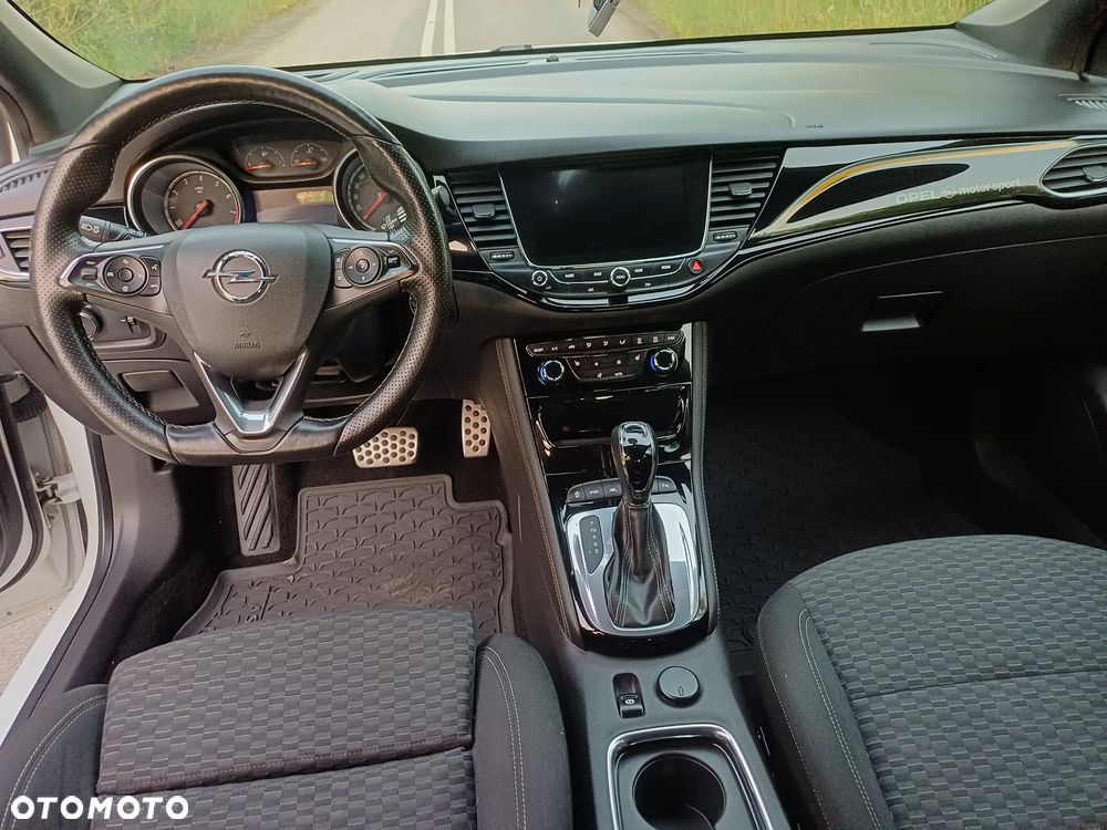 Opel Astra 1.4 T Dynamic S&S - 9