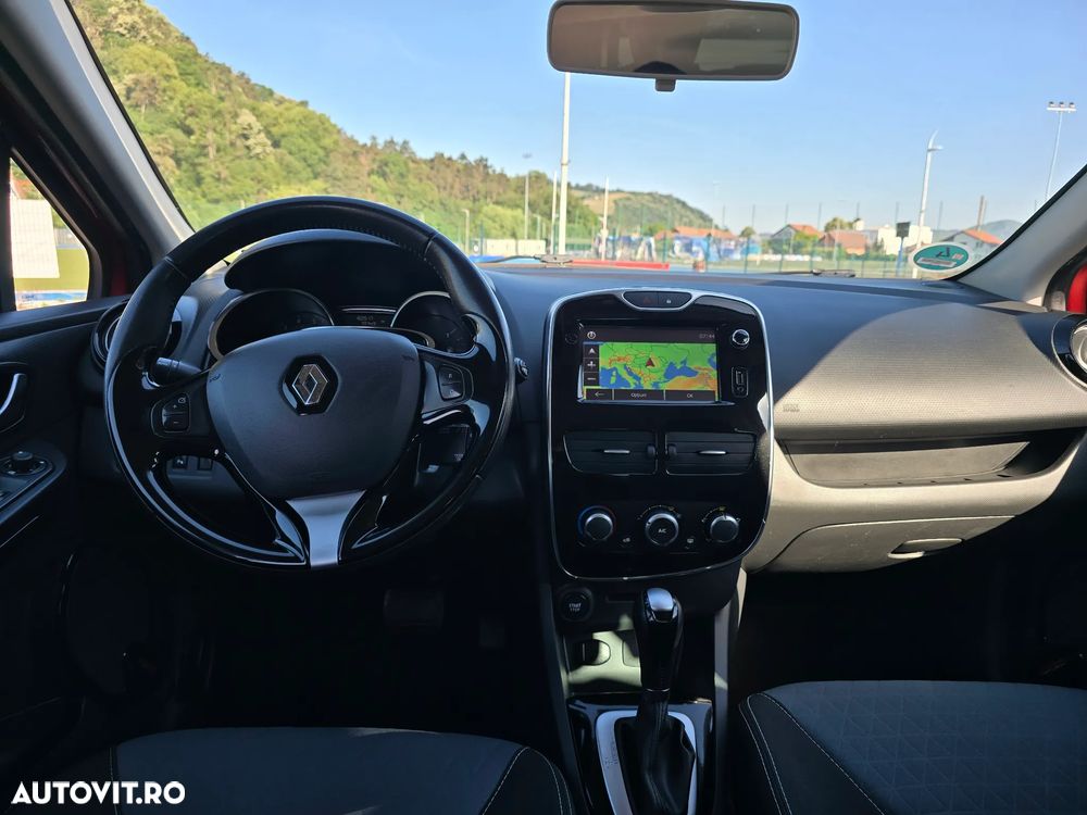 Renault Clio - 8