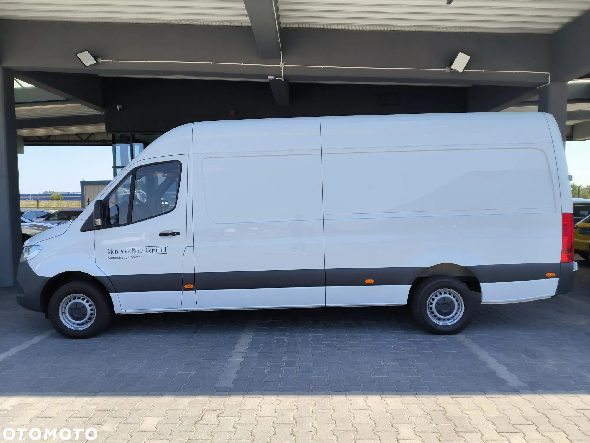 Mercedes-Benz Sprinter - 7