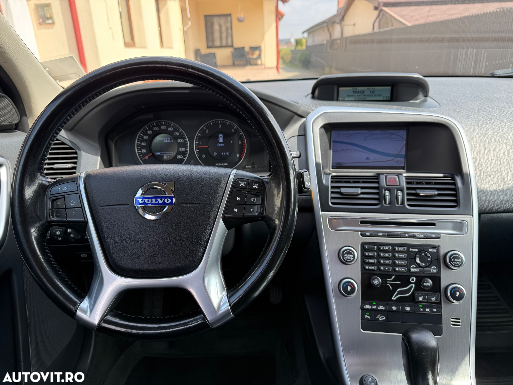 Volvo XC 60 2.4D AWD Aut. Momentum - 16