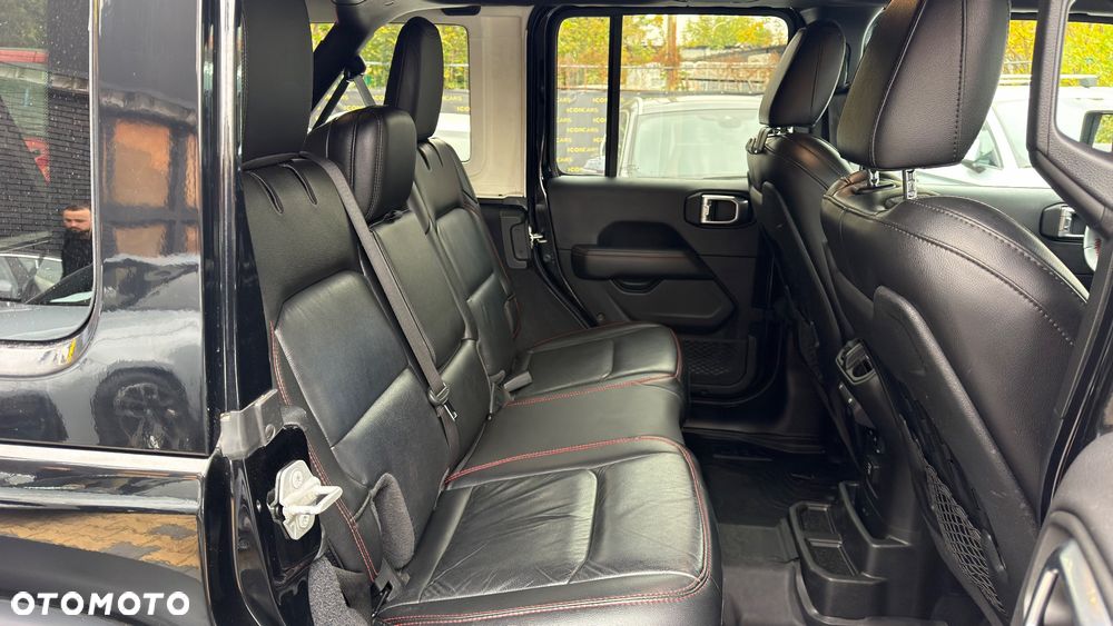 Jeep Wrangler - 24