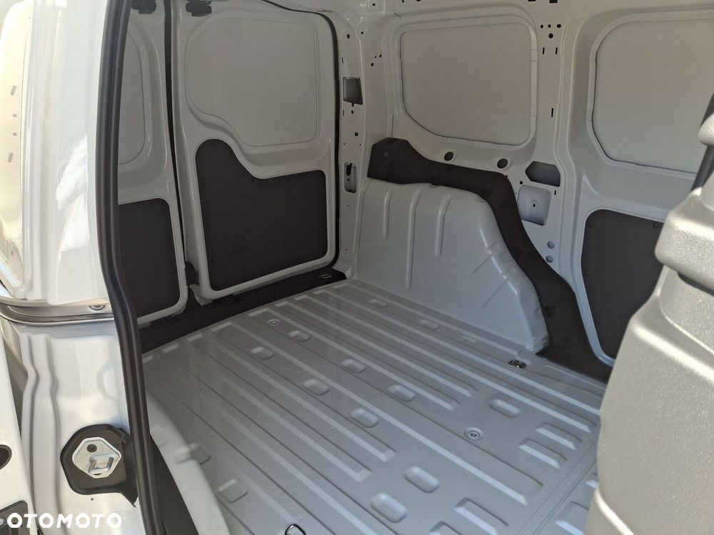 Volkswagen Caddy Cargo - 38