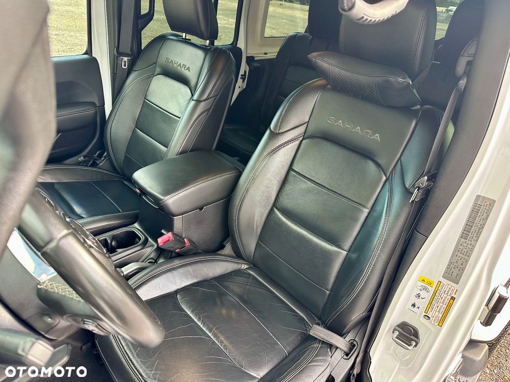 Jeep Wrangler Unlimited GME 2.0 Turbo Sahara - 14