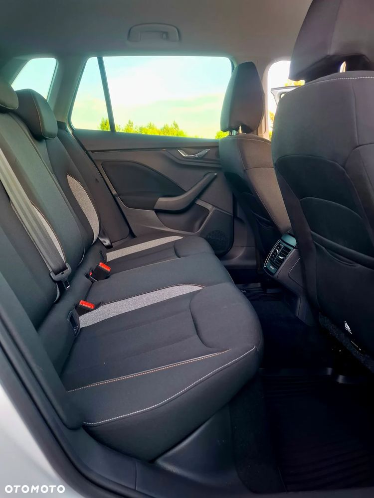 Skoda Kamiq 1.0 TSI Selection - 31