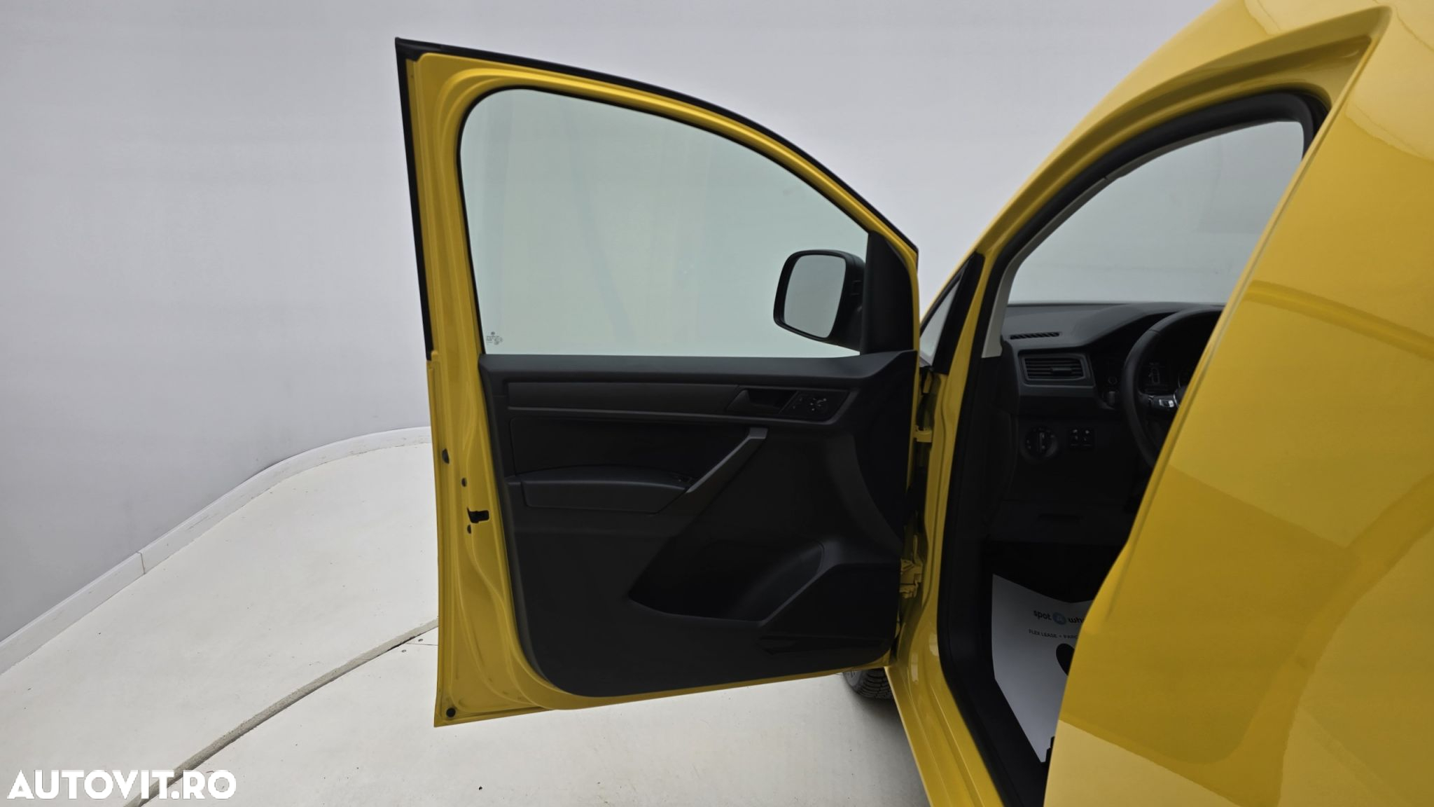 Volkswagen Caddy - 10