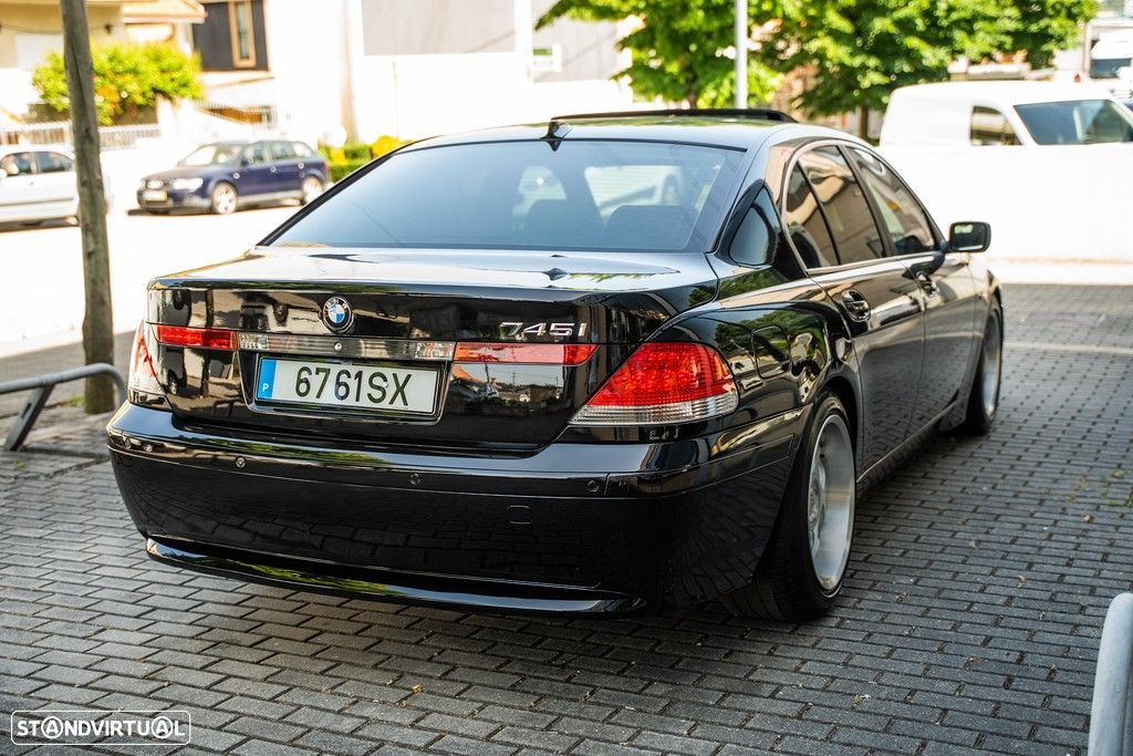 BMW 745 i LA - 11