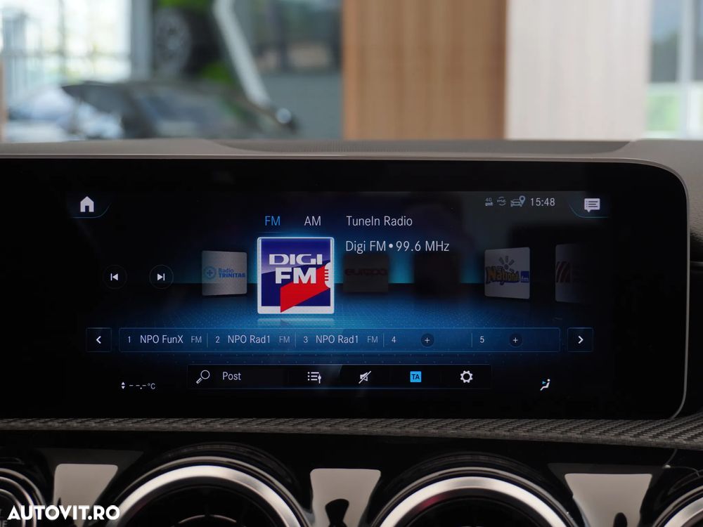 Mercedes-Benz CLA 180 d 7G-DCT - 31