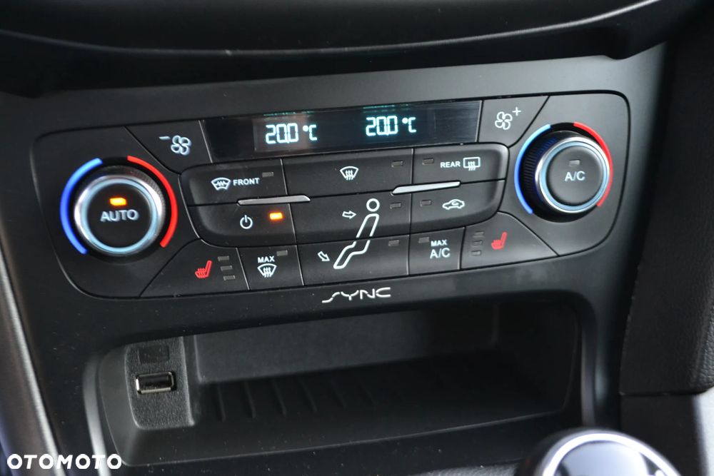 Ford Focus 1.5 EcoBoost Start-Stopp-System COOL&CONNECT - 35
