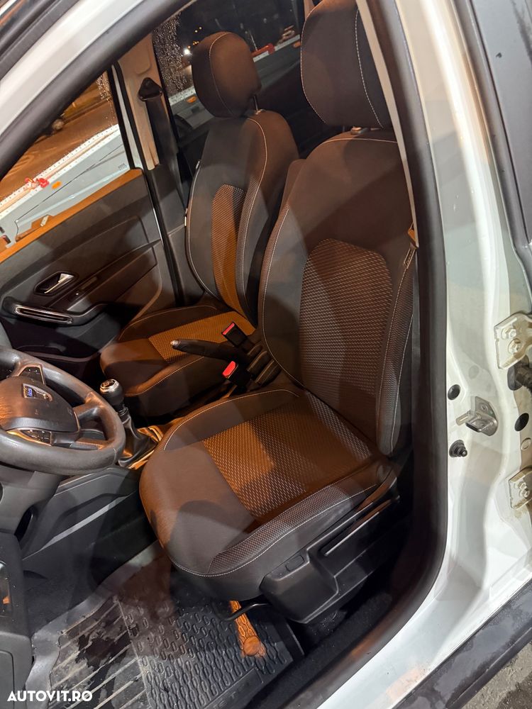 Dacia Duster 1.5 dCi 4x4 Laureate - 18
