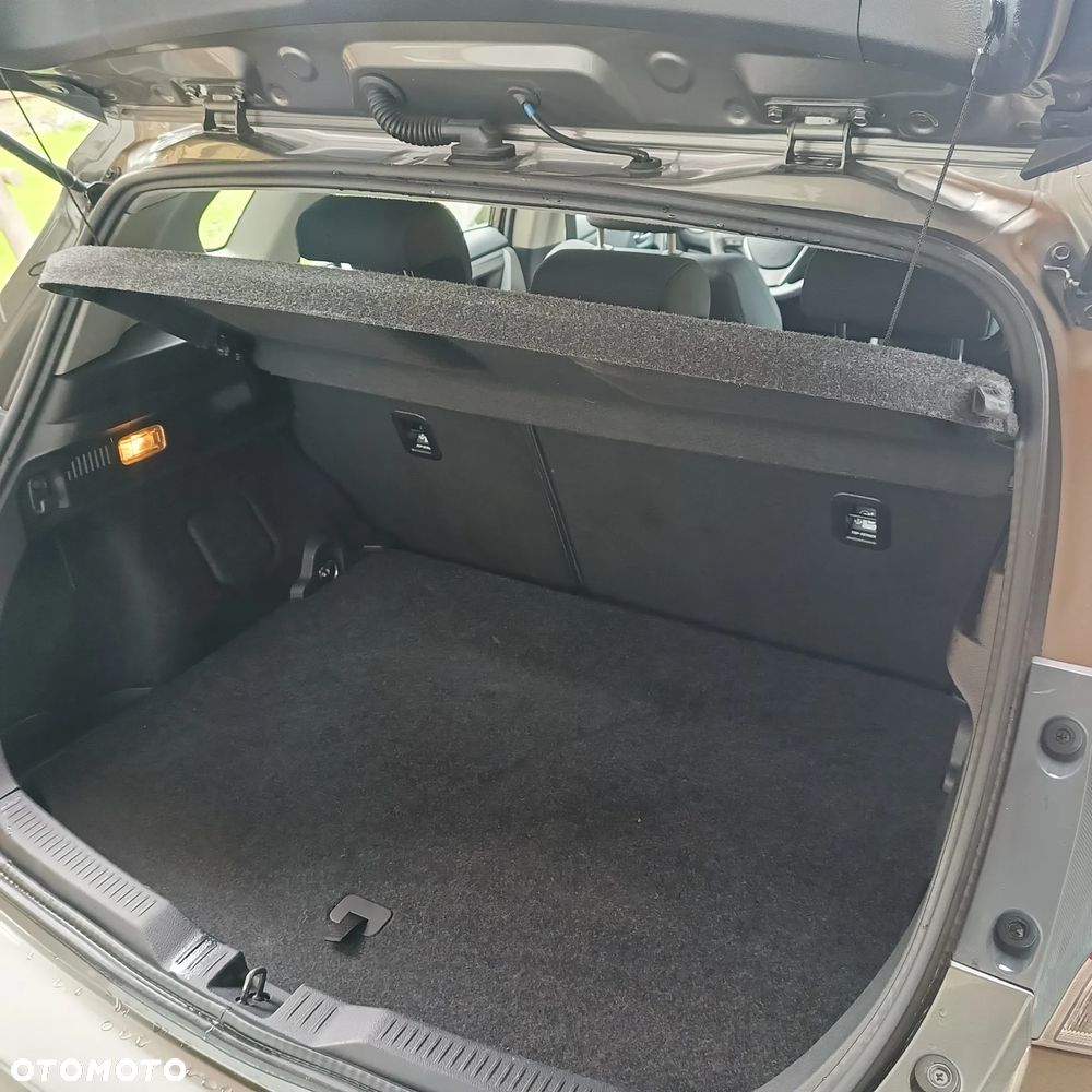 Toyota Auris 1.8 HSD Luna - 10