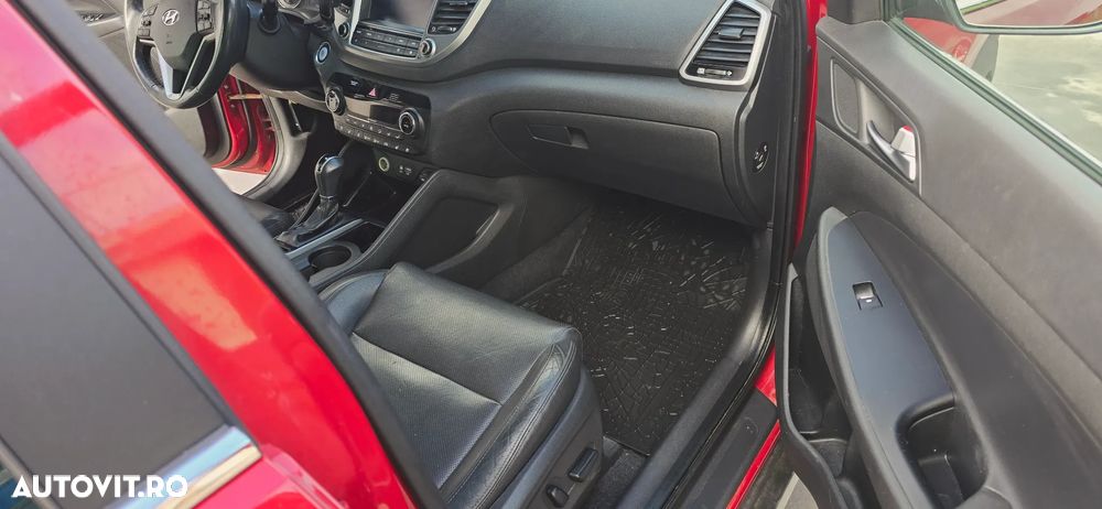 Hyundai Tucson 2.0 CRDI 4WD 6AT Luxury Pack+ - 25