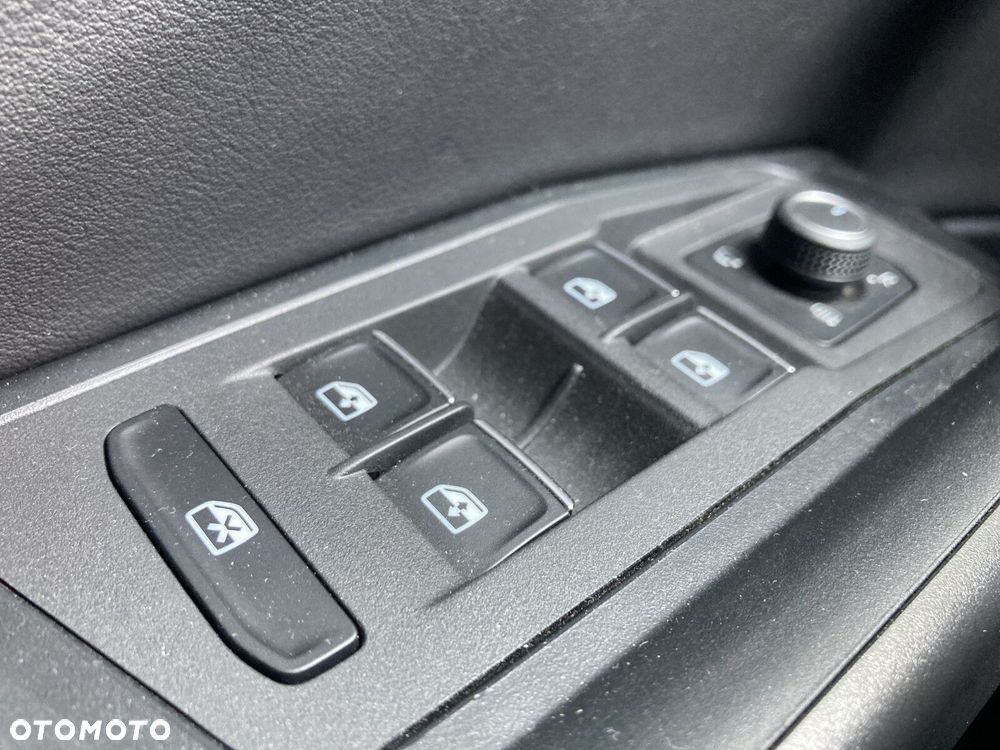 Volkswagen T-Roc 1.5 TSI Style - 25