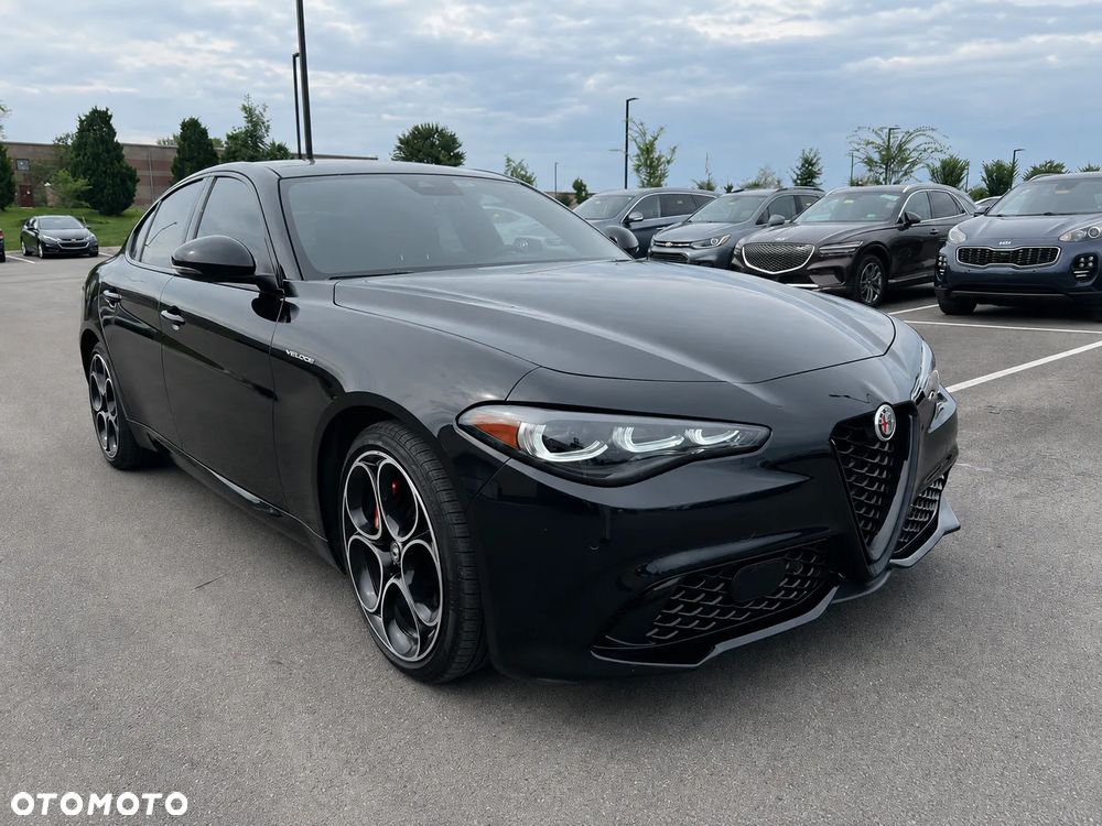 Alfa Romeo Giulia 2.0 Turbo 16V AT8-Q4 Veloce - 1