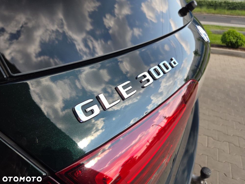 Mercedes-Benz GLE - 18