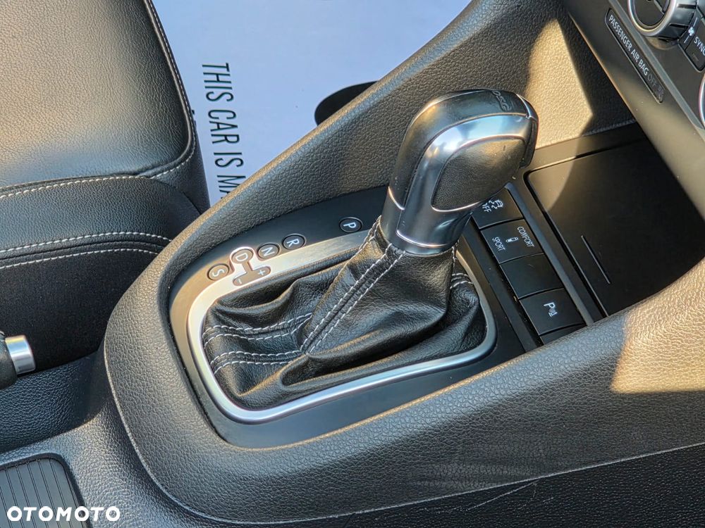 Volkswagen Golf Cabrio R DSG - 22