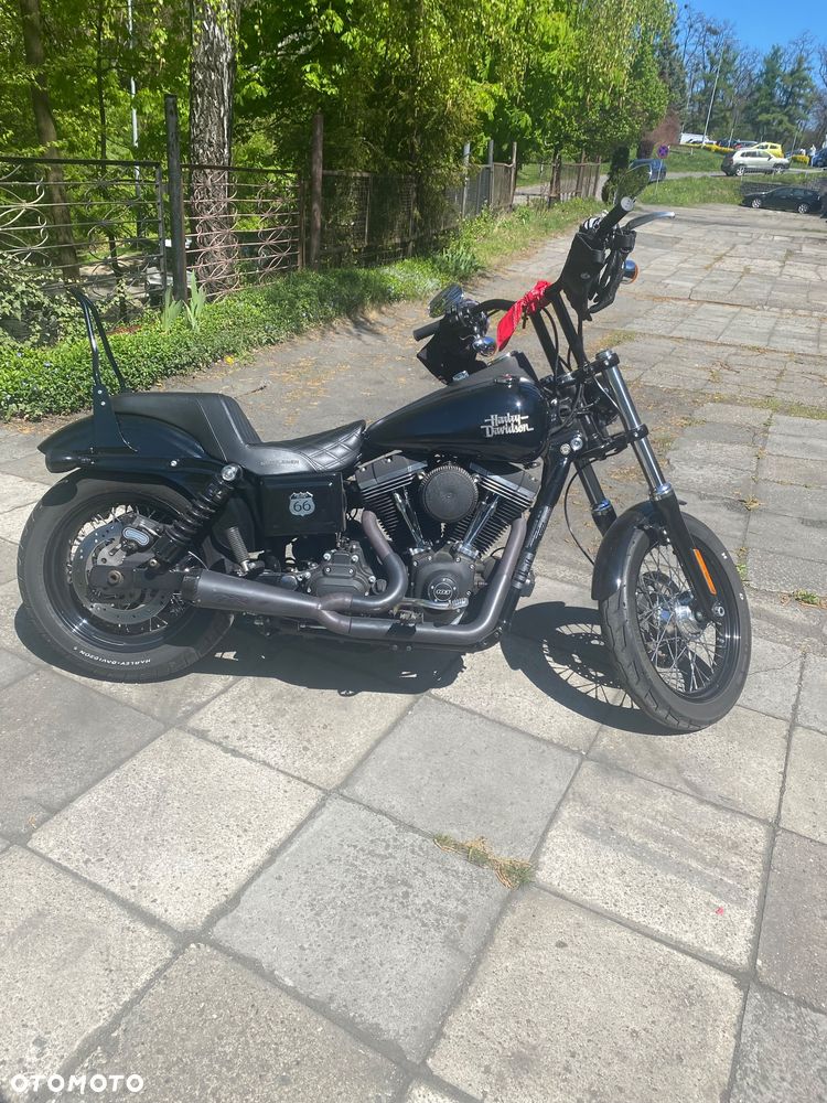 Harley-Davidson Dyna Street Bob - 8