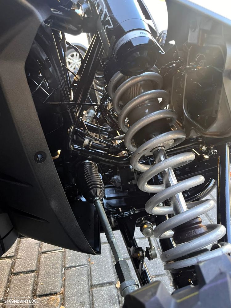 Yamaha YXZ 1000R Caixa Manual - 8