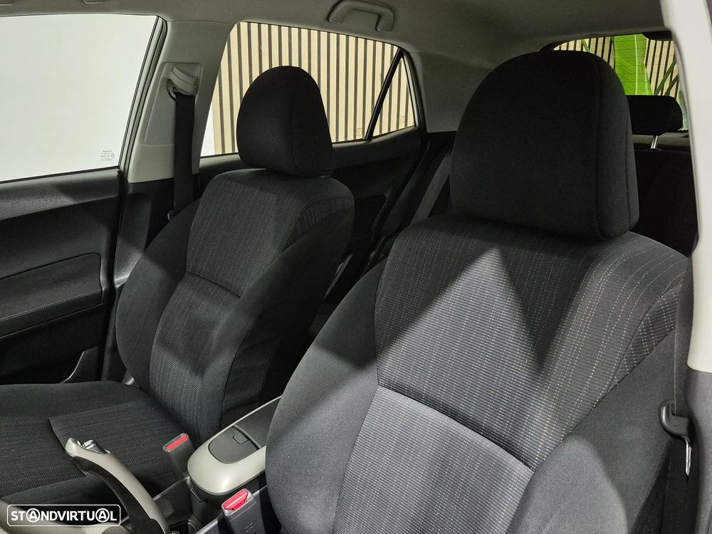 Toyota Auris 1.4 D-4D Comfort - 17