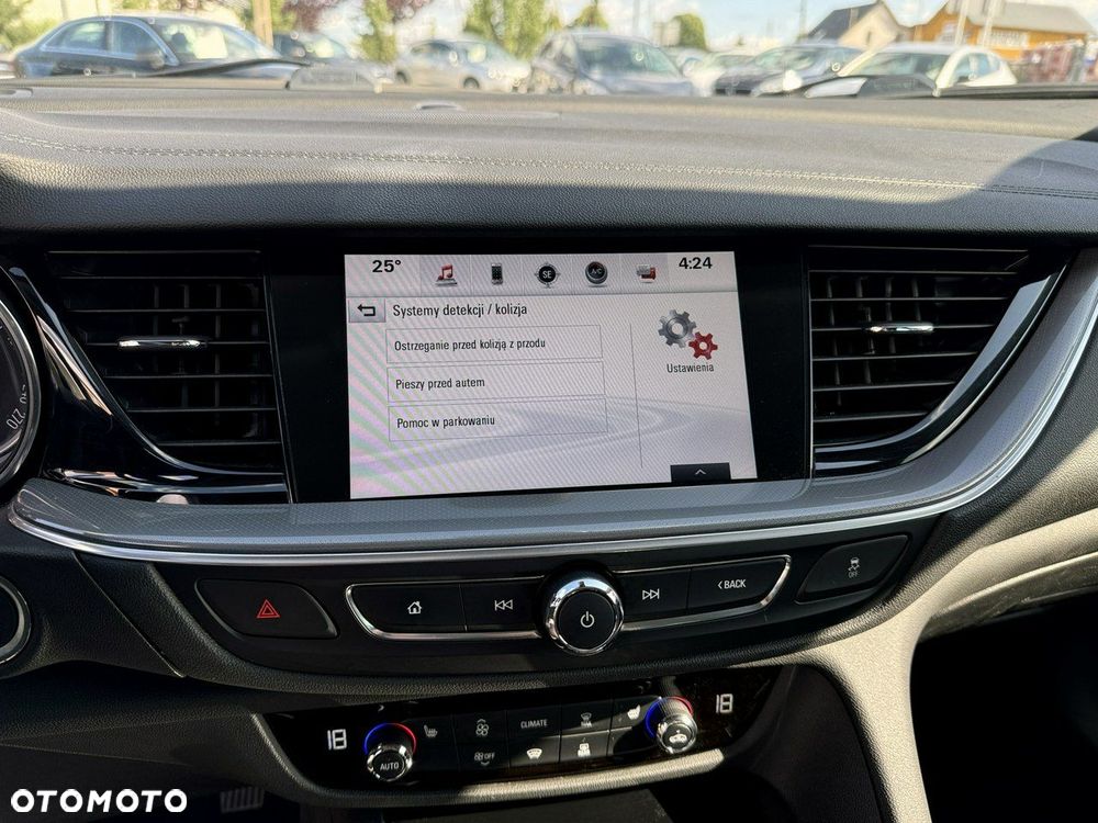 Opel Insignia - 35