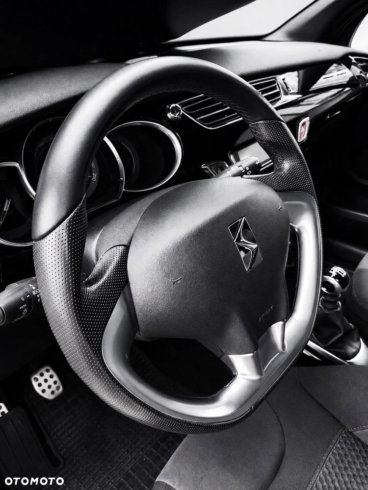 Citroën DS3 THP 155 SportChic - 21