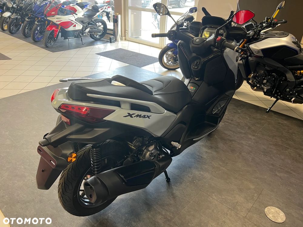 Yamaha X-max - 6