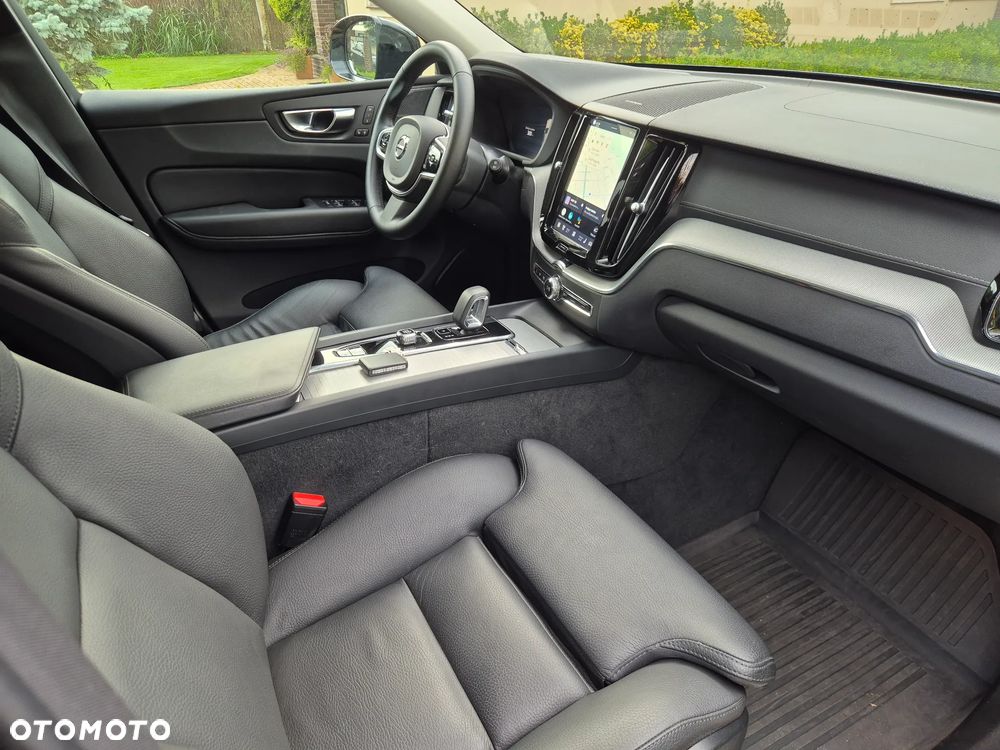 Volvo XC 60 B5 B AWD Ultra Black - 9