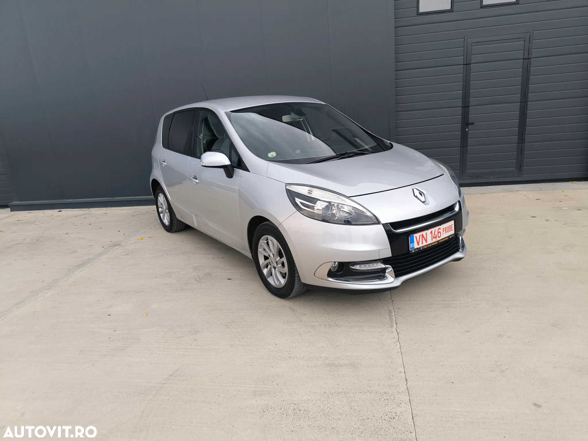 Renault Scenic - 2
