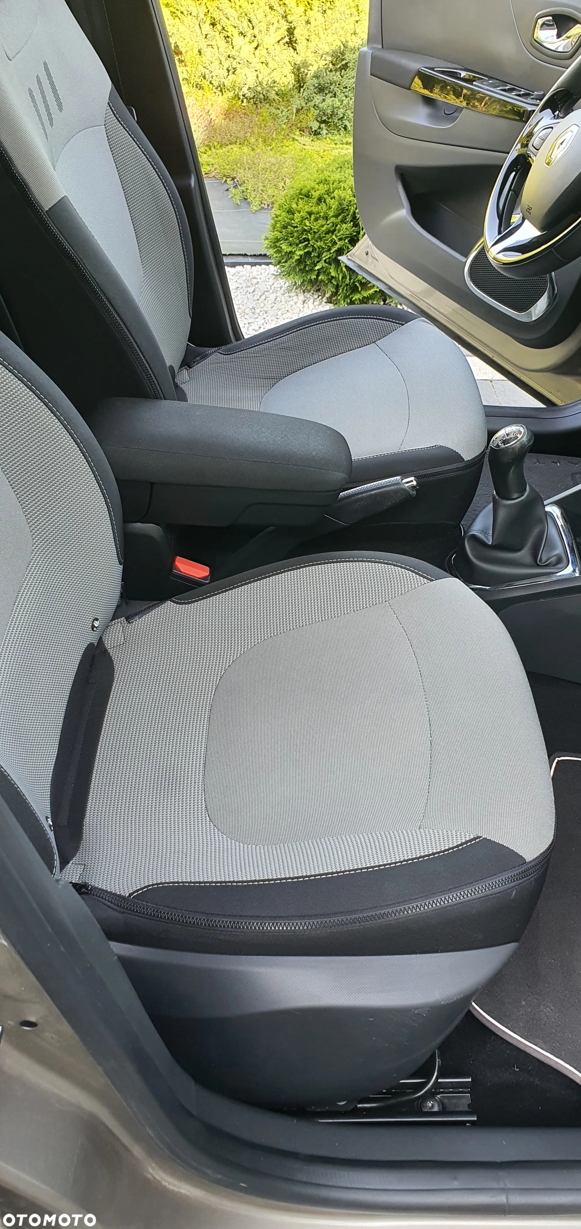 Renault Captur - 14