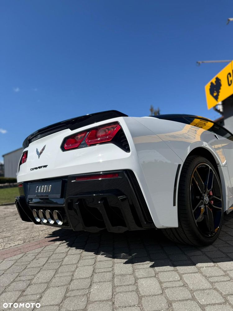 Chevrolet Corvette - 4