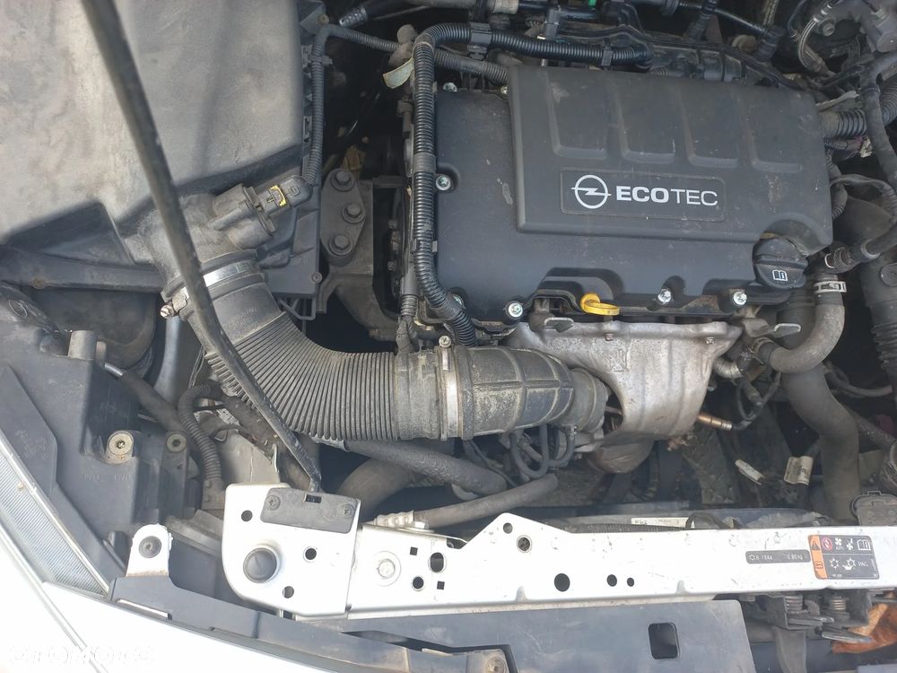 Opel Astra 1.4 Turbo - 7
