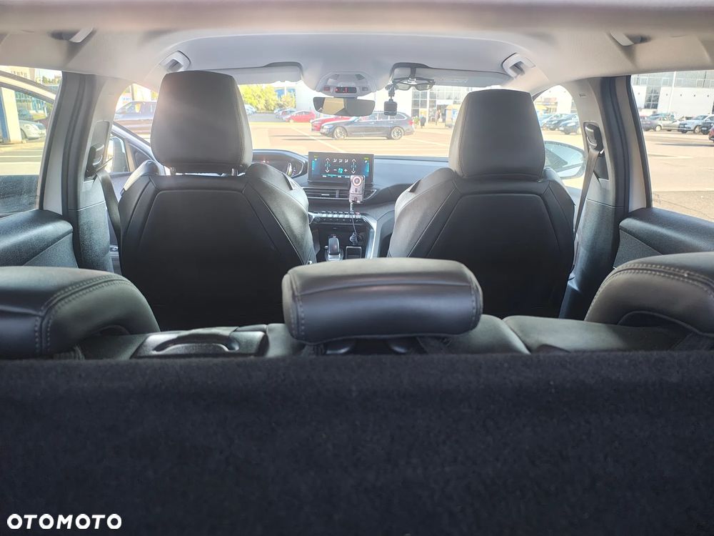 Peugeot 3008 1.6 PureTech Hybrid4 PHEV Road Trip S&S EAT8 - 11