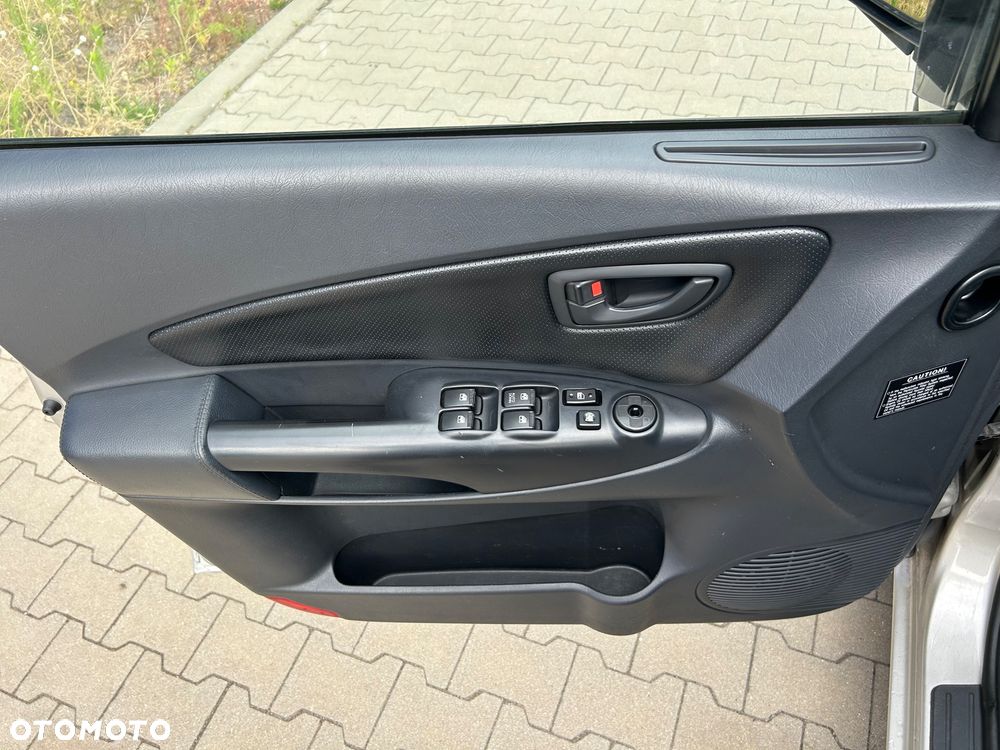 Hyundai Tucson 2.0 CRDi VGT 4WD GLS - 13