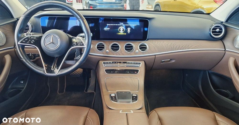 Mercedes-Benz Klasa E - 20