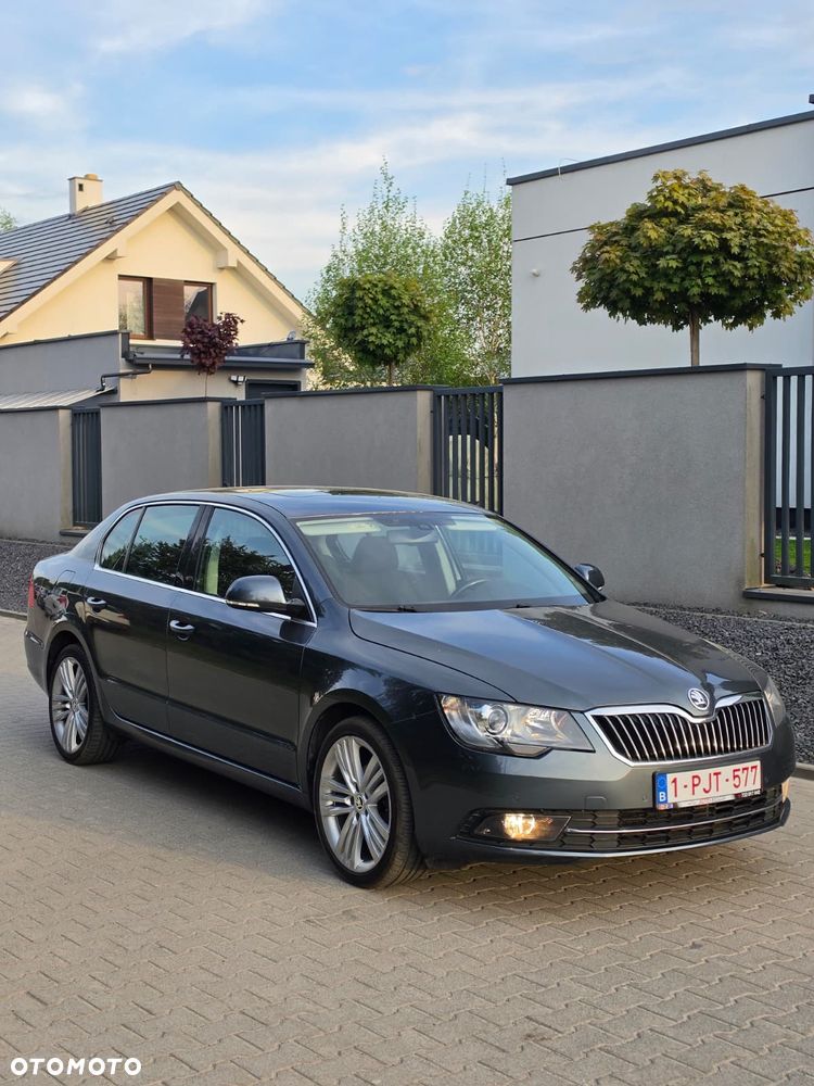 Skoda Superb 1.6 TDI Ambition - 2
