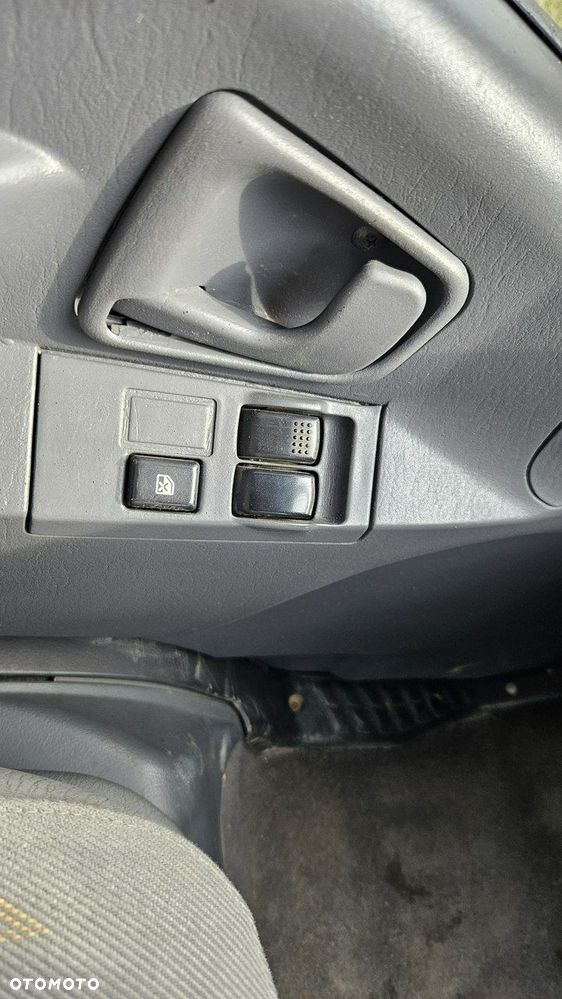 Mitsubishi canter - 9