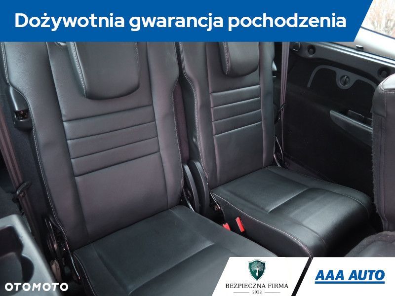 Renault Grand Scenic - 21