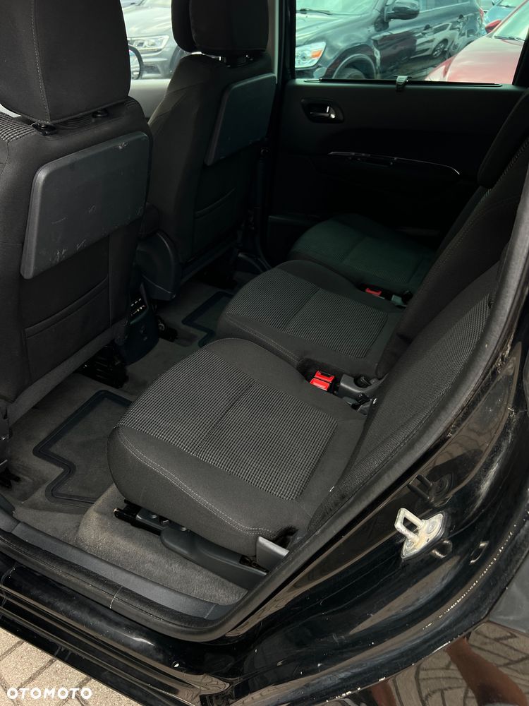 Peugeot 5008 - 19