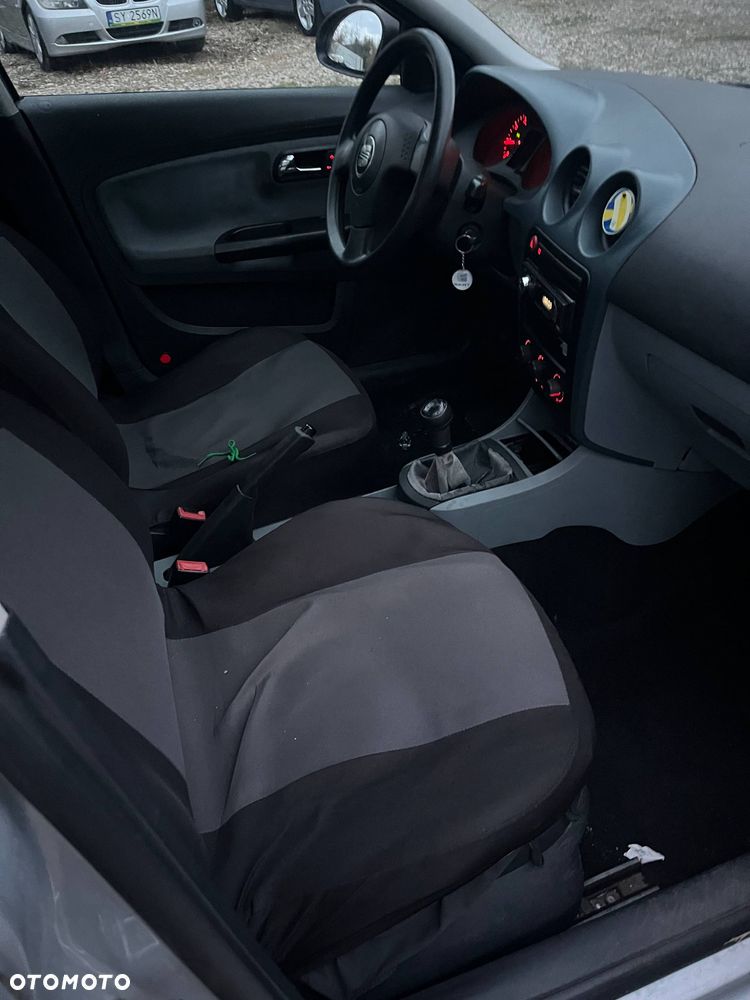 Seat Ibiza 1.4 16V Reference - 6