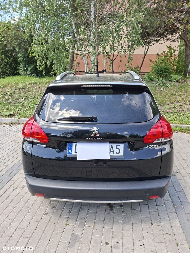 Peugeot 2008 1.2 Pure Tech Allure S&S EAT6 - 4