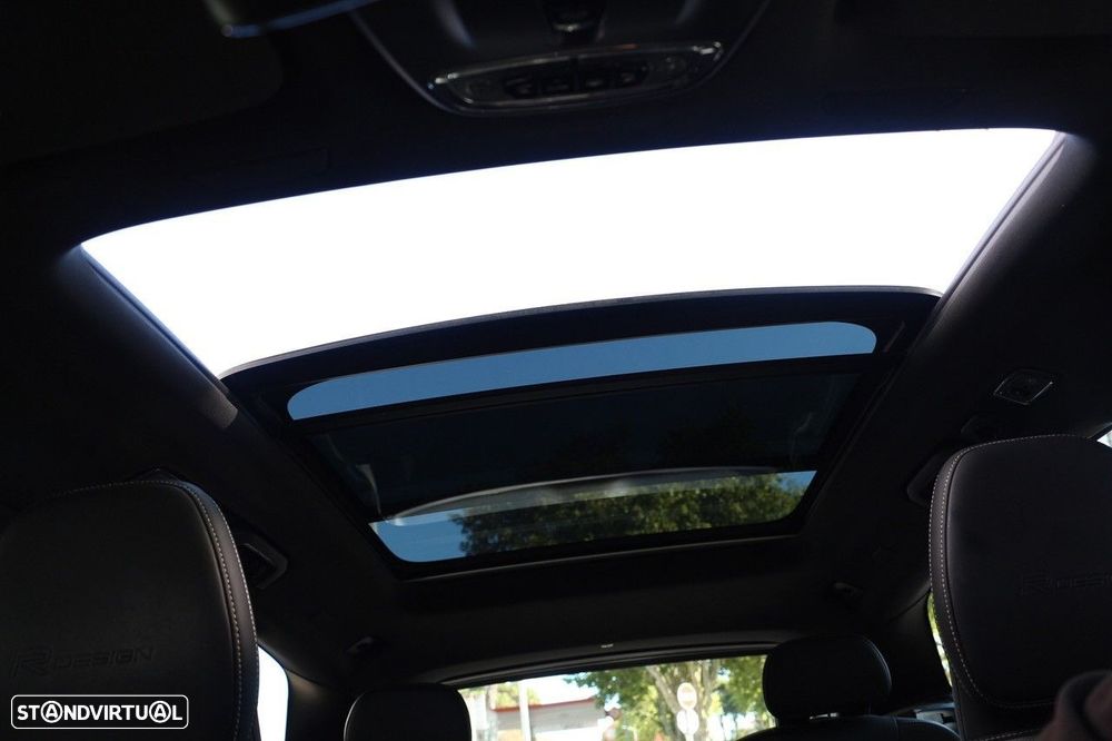 Volvo XC 60 2.0 T8 PHEV R-Design AWD - 16