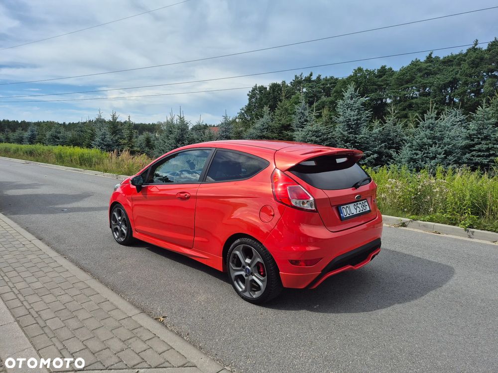 Ford Fiesta 1.6 EcoBoost ST - 7