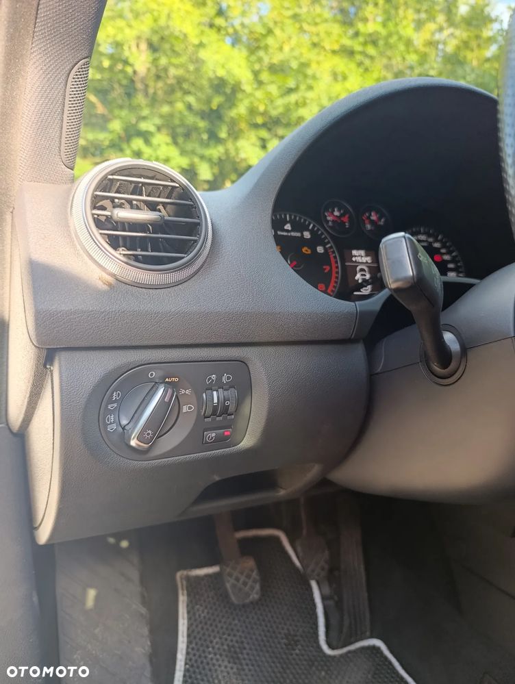 Audi A3 Sportback 1.8 TFSI Ambition - 10