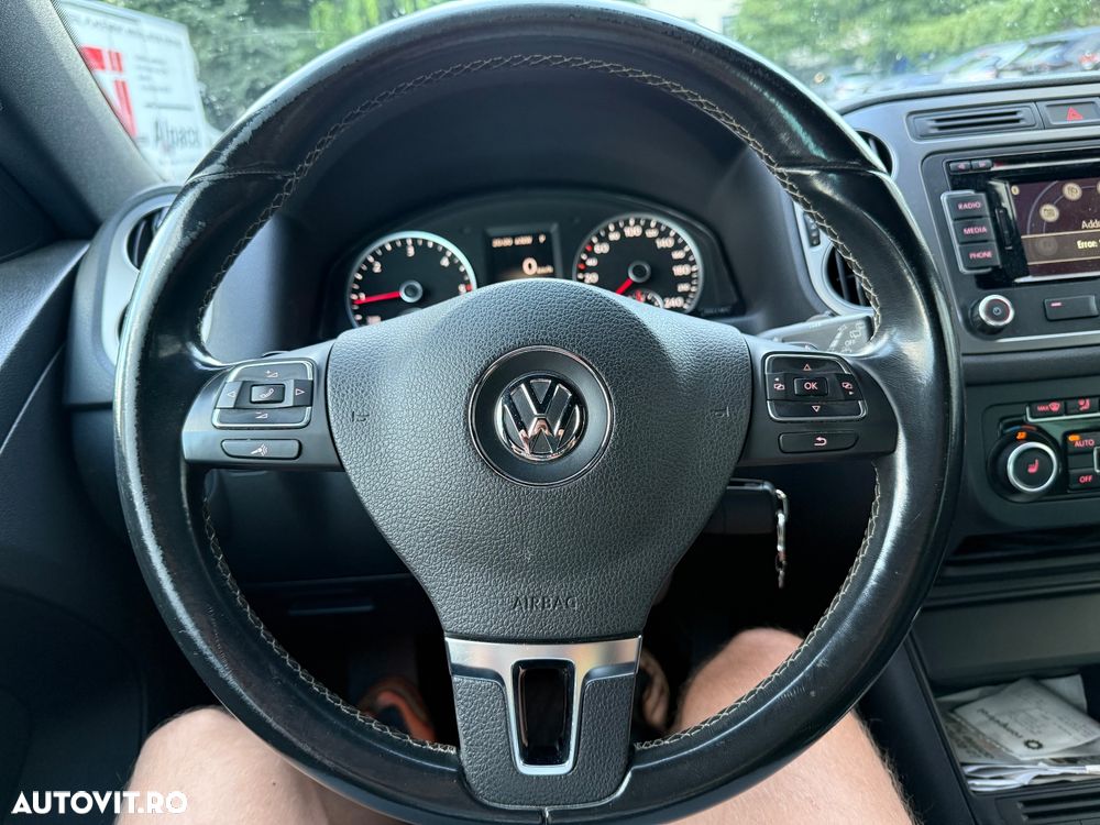 Volkswagen Tiguan 2.0 TDI 4Motion DSG Sport & Style - 16