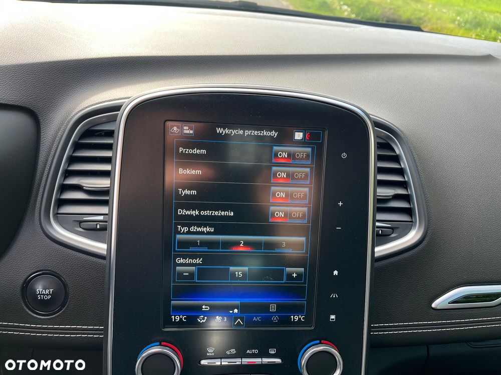 Renault Grand Scenic - 19
