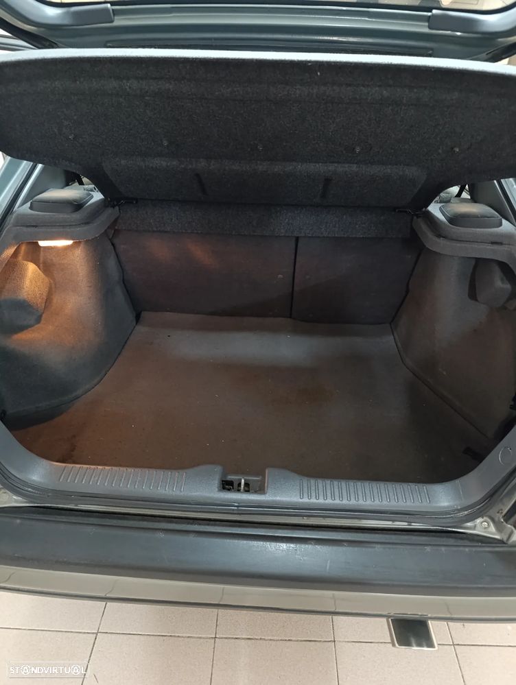 Nissan Sunny Hatchback 1.4 SLX - 7