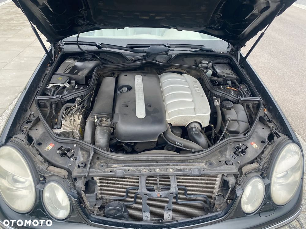 Mercedes-Benz W111 - 21